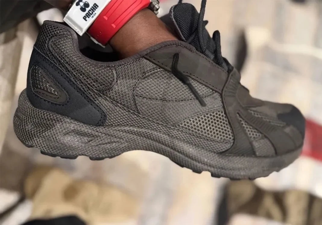 Kanye West Unveils the New Yeezy 800