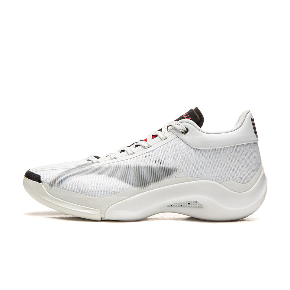 Li-Ning Yushuai 20 'White Hoofed Horse'