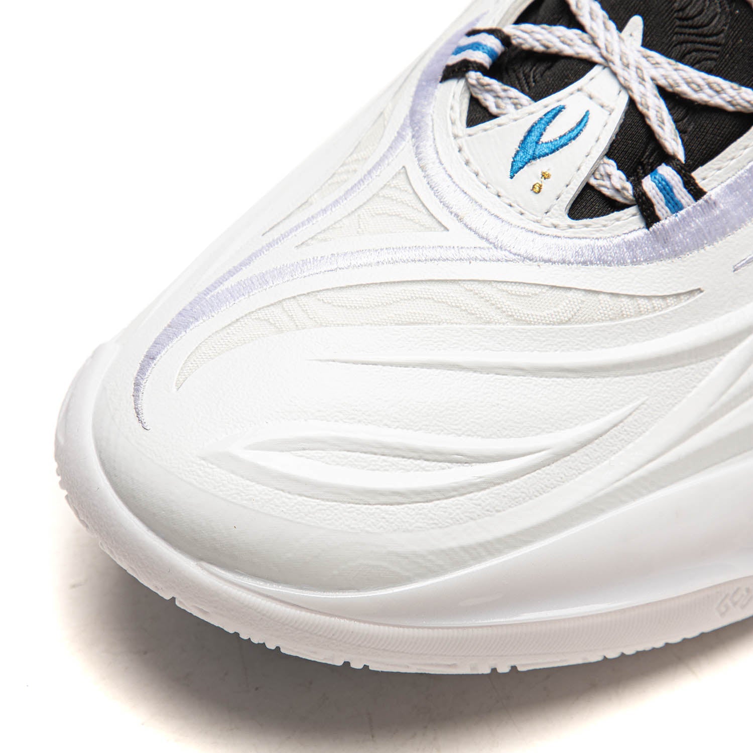 Wade 808 5 Ultra V2 "Sky Vault"